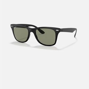 Ray-ban wayfarer liteforce polarized P3 lens - Men’s